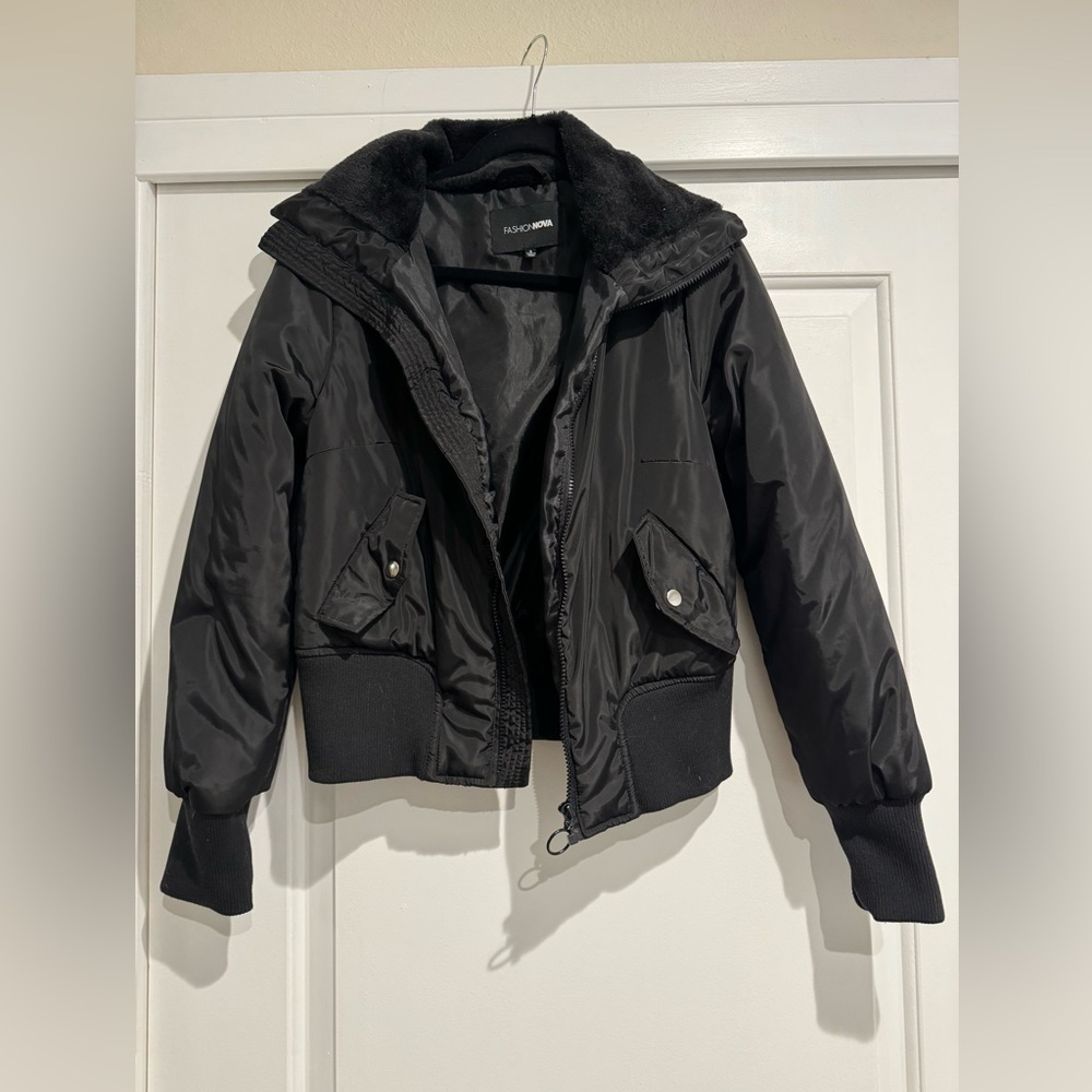 Black Fashion Nova faux fur bomber jacket